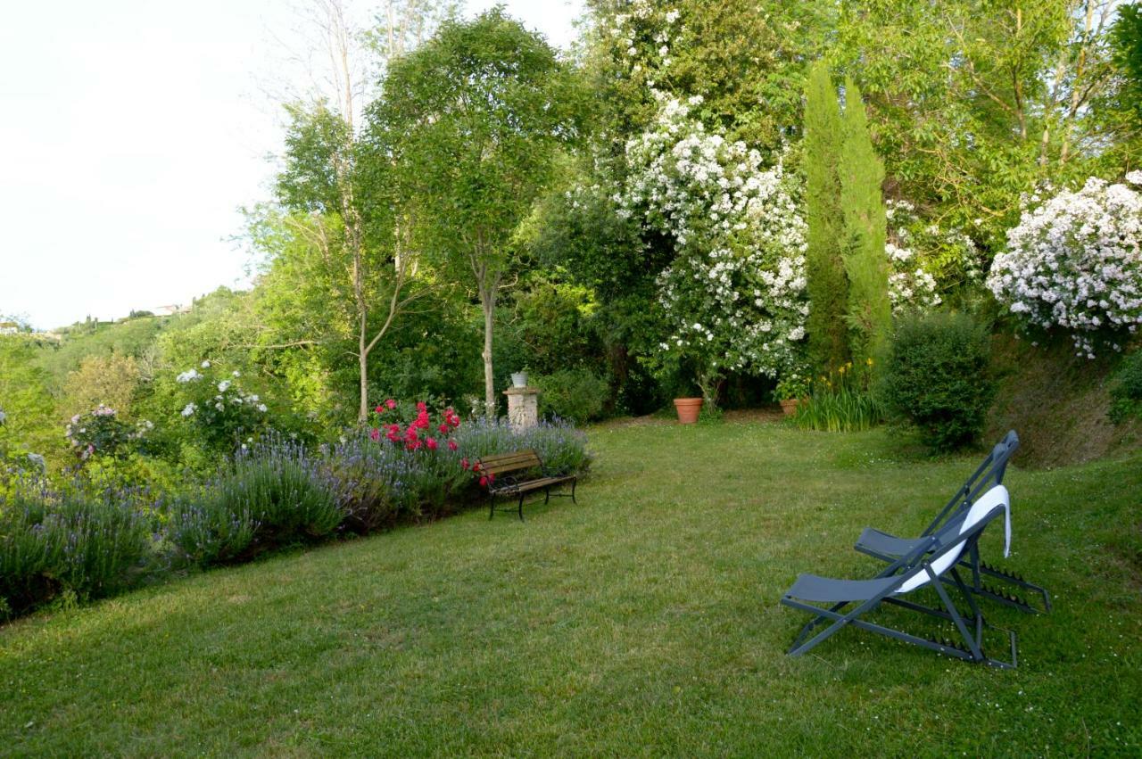 Appartamento Con Patio Privato E Giardino Tra Pisa E Firenze Palaia Bagian luar foto